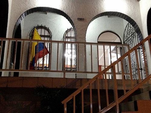 B&B Grand Royal Inn バランキージャ エクステリア 写真